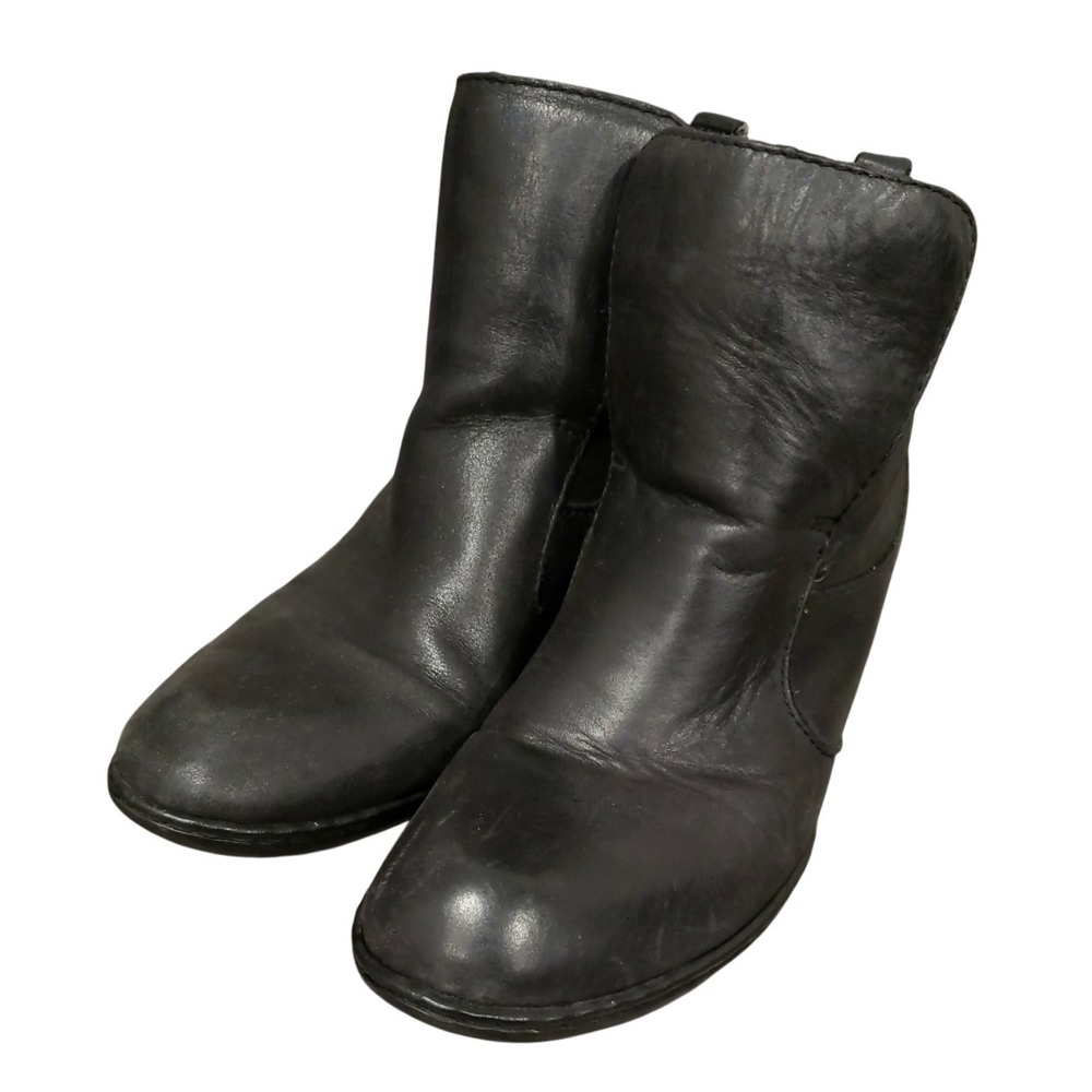 Born Black Leather Ankle Boots Women's Size 7.5 Wedge Heel Side Zip‎ - Picture 2 of 8